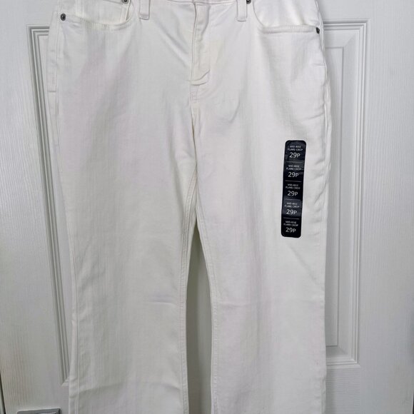 NWT: J. Crew Petite Flare Crop Jean in Signature Stretch - White - Picture 5 of 7